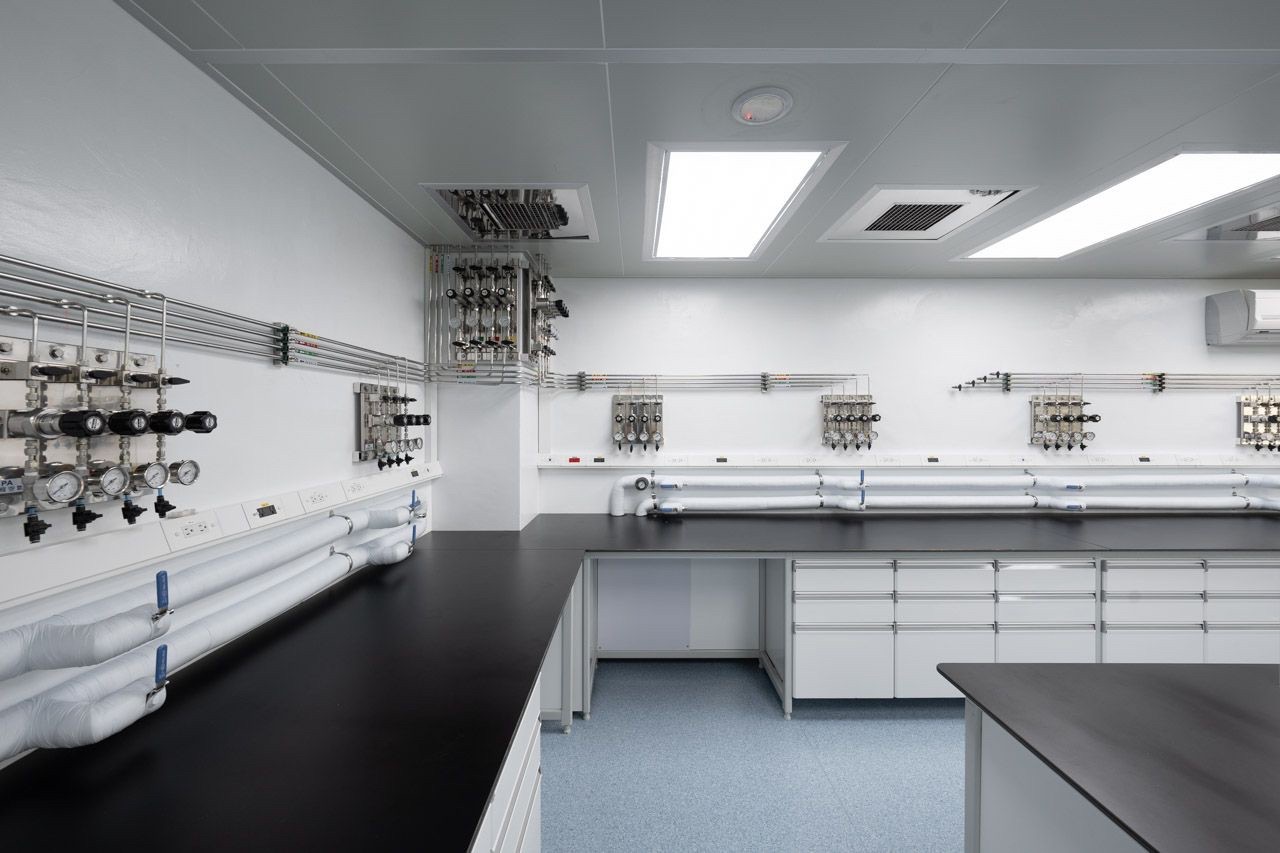 ISO 7 cleanroom in a 30-year building